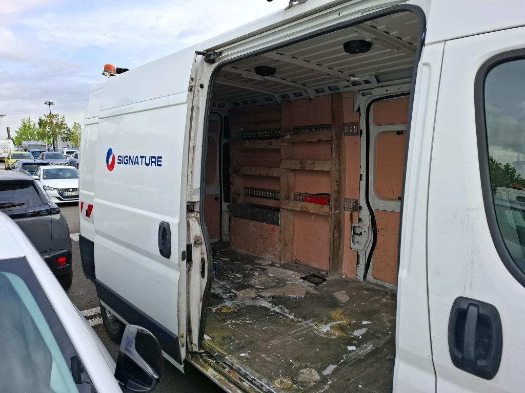 Peugeot BOXER TOLE 335 L3H2 BLUEHDI 110 PREMIUM 2019