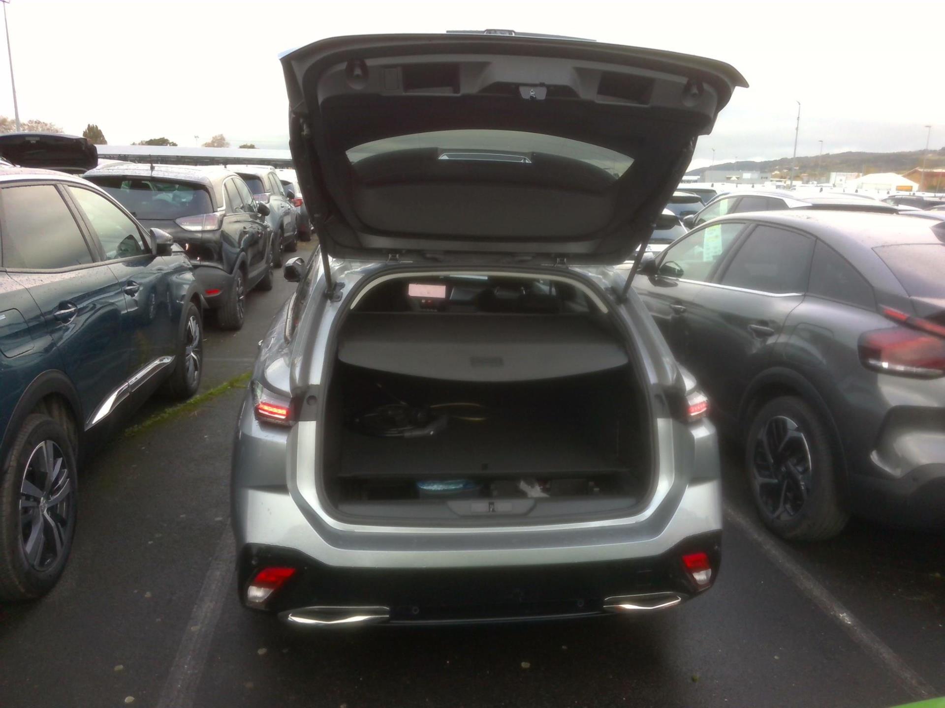 Peugeot 308 SW PHEV 180 e-EAT8 Allure 2024