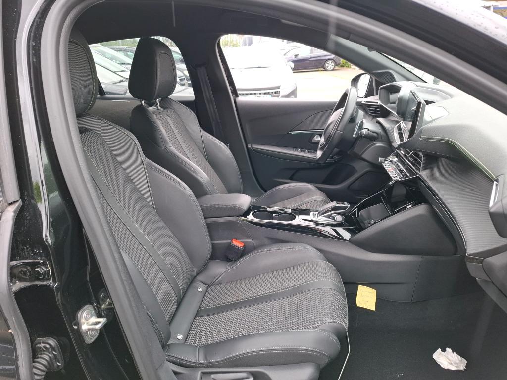 Peugeot 208 PureTech 130 S&S EAT8 GT 2022