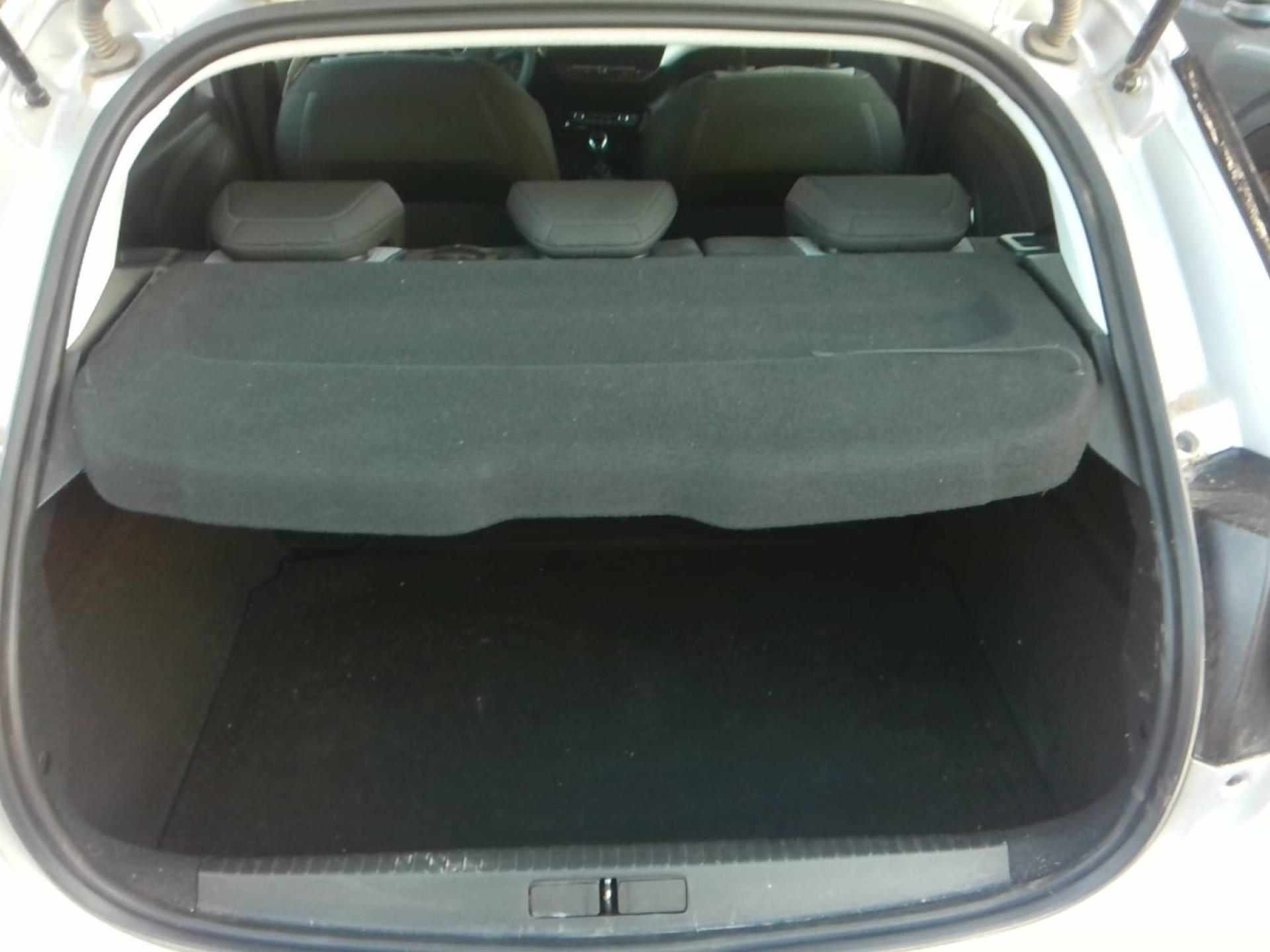 Opel Corsa 1.2 75 ch BVM5 2024
