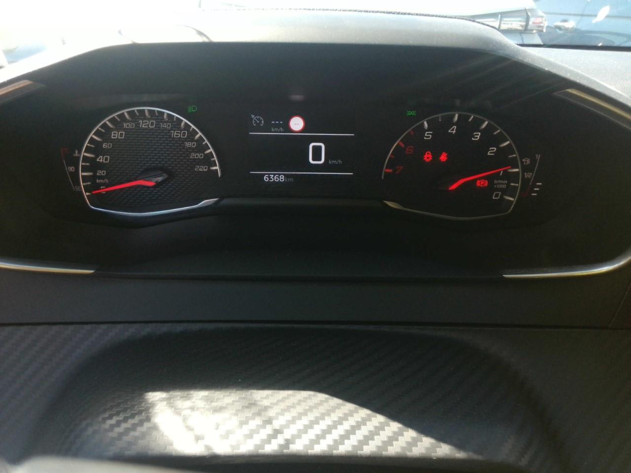 Foto Peugeot 208 10