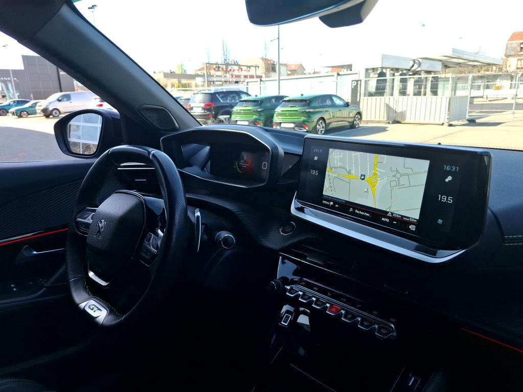 Peugeot 2008 BlueHDi 130 S&S EAT8 GT Pack 2022