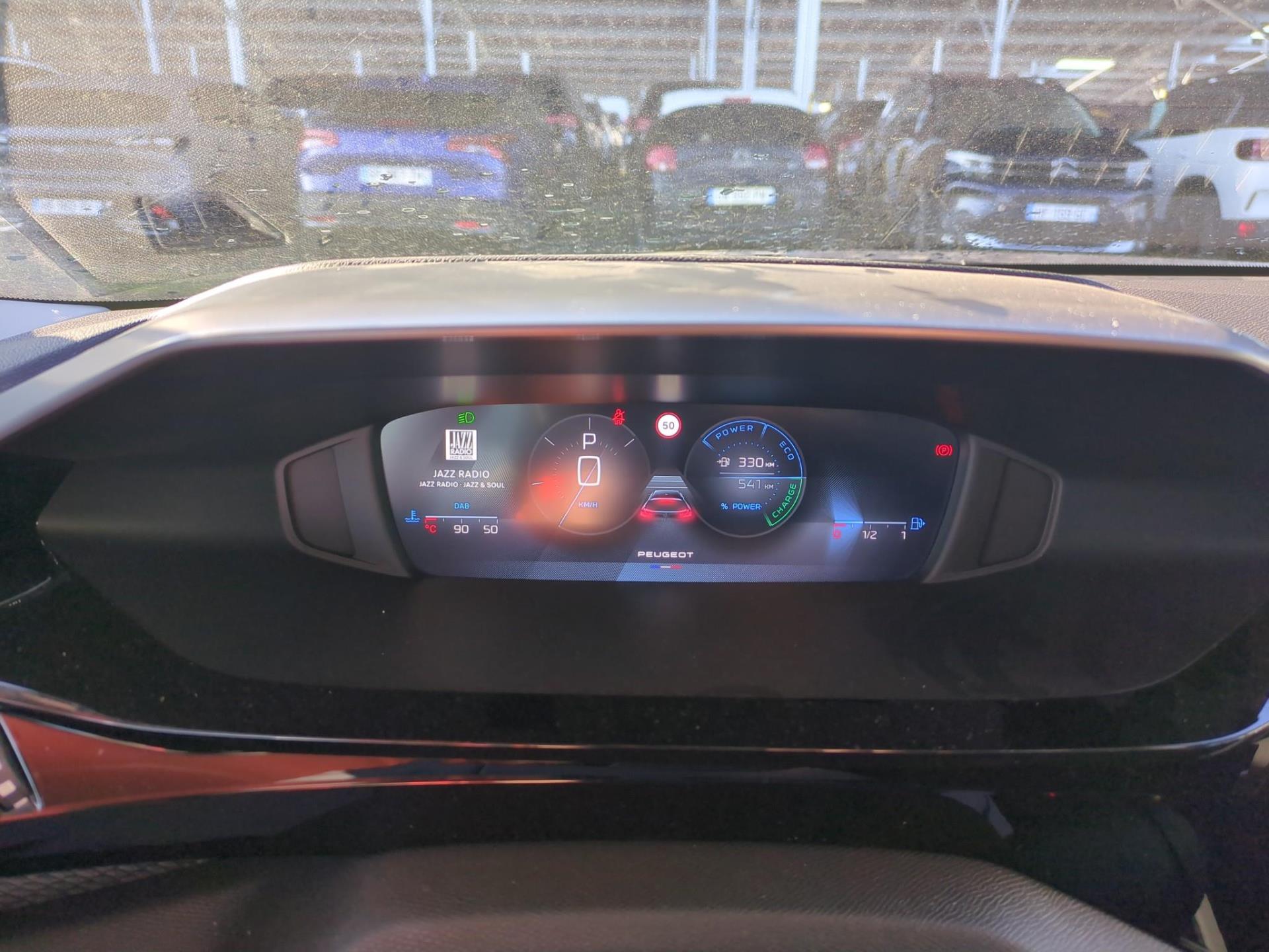 Peugeot 308 SW Hybrid 145 e-DCS6 Style 2025