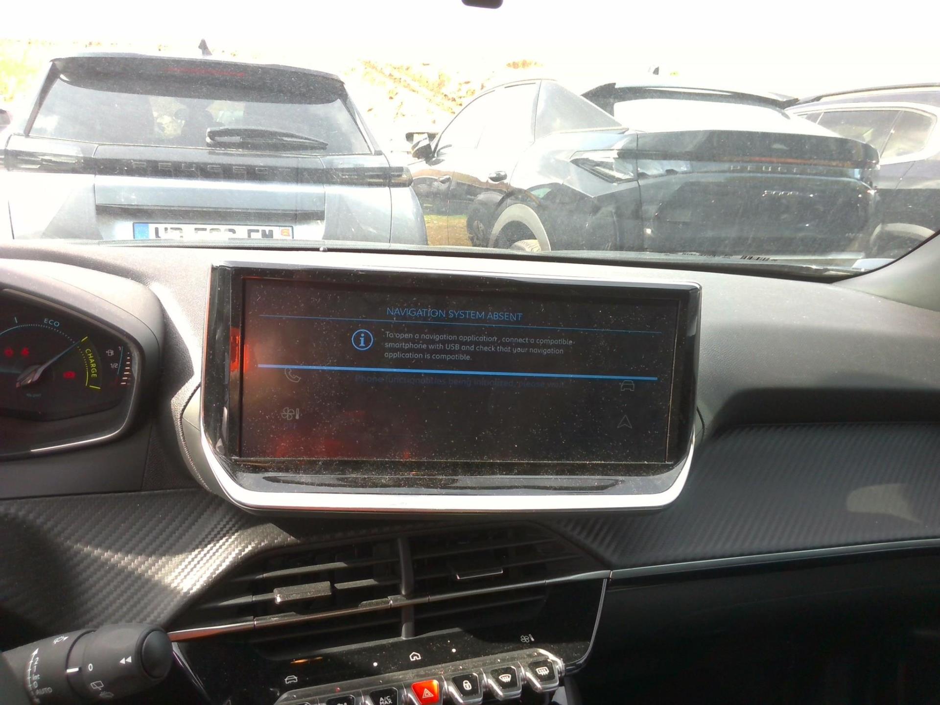 Peugeot 2008 Hybrid 145 e-DCS6 Style 2025