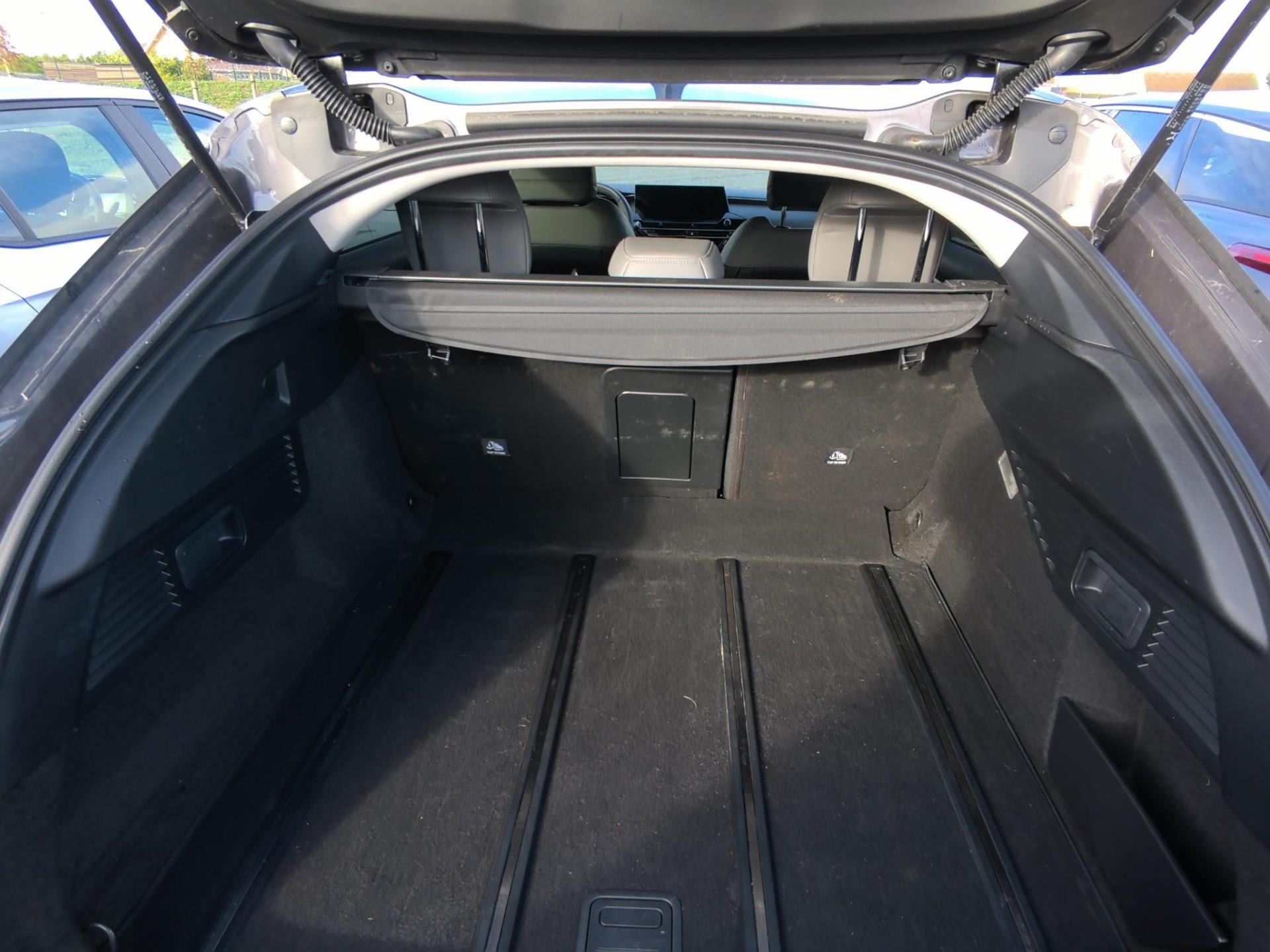 Citroen C5 X PureTech 130 EAT8 Plus 2025