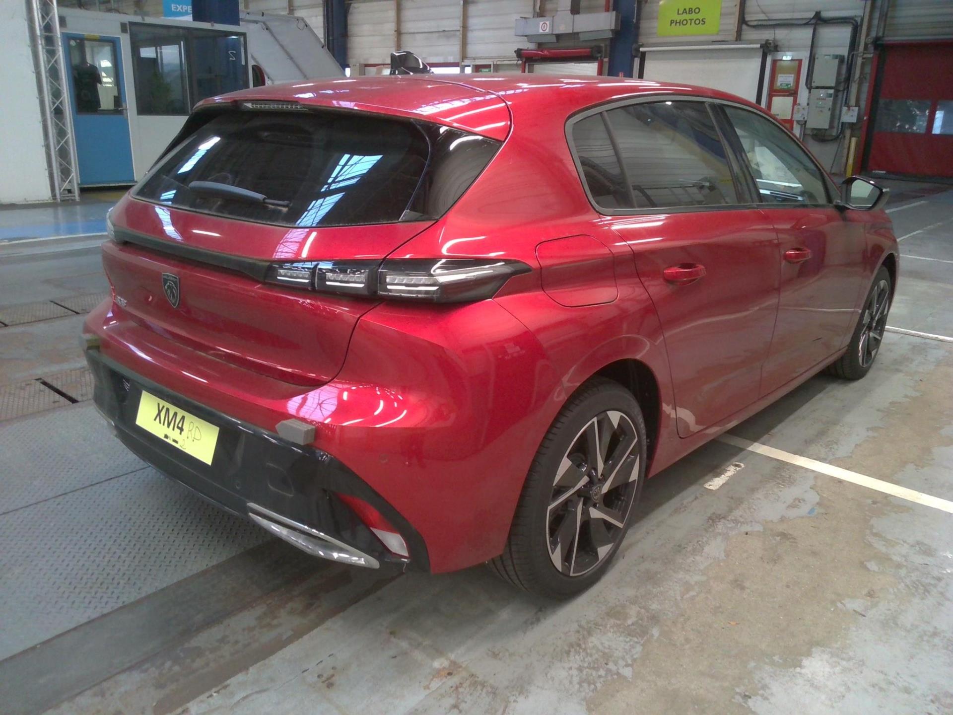 Peugeot 308 Hybrid 136 e-DCS6 Active Pack 2024