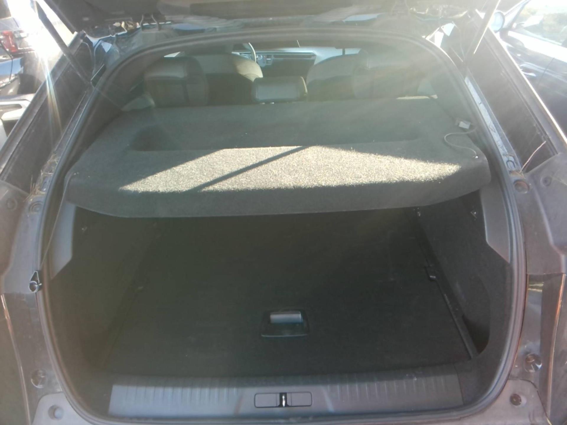 Peugeot 3008 Hybrid 136 e-DCS6 Allure 2025