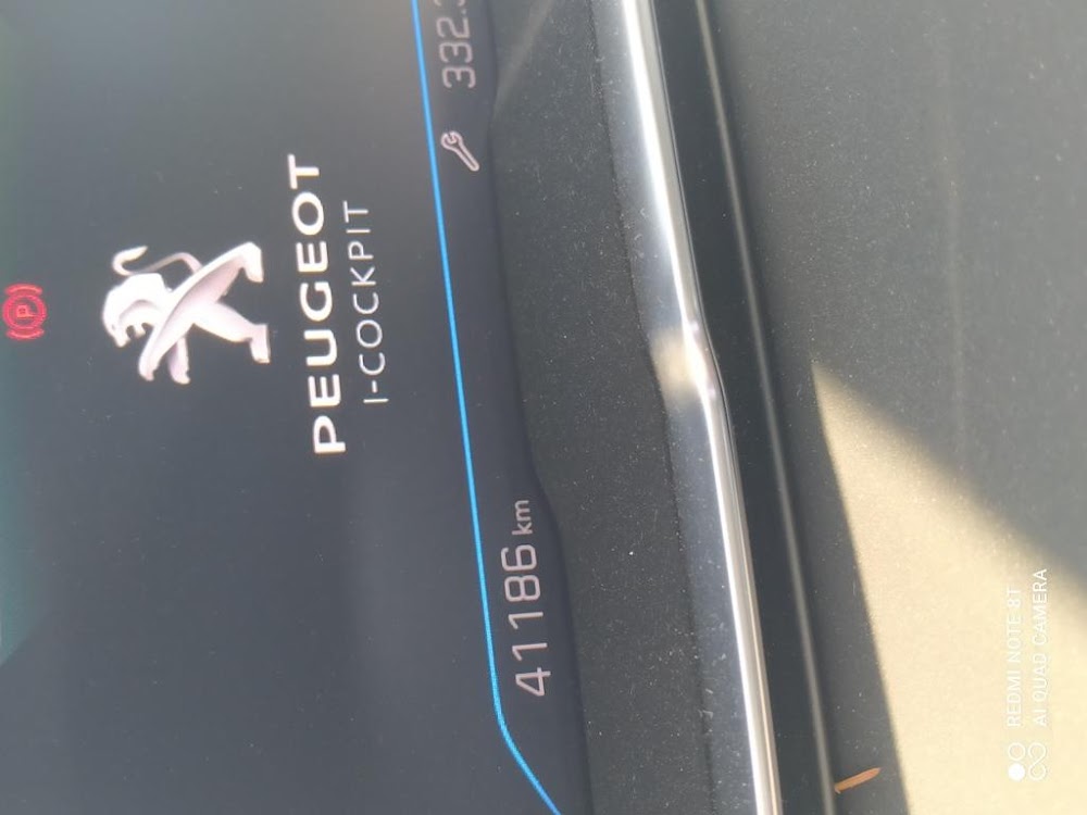 Foto Peugeot 3008 Hybrid 3