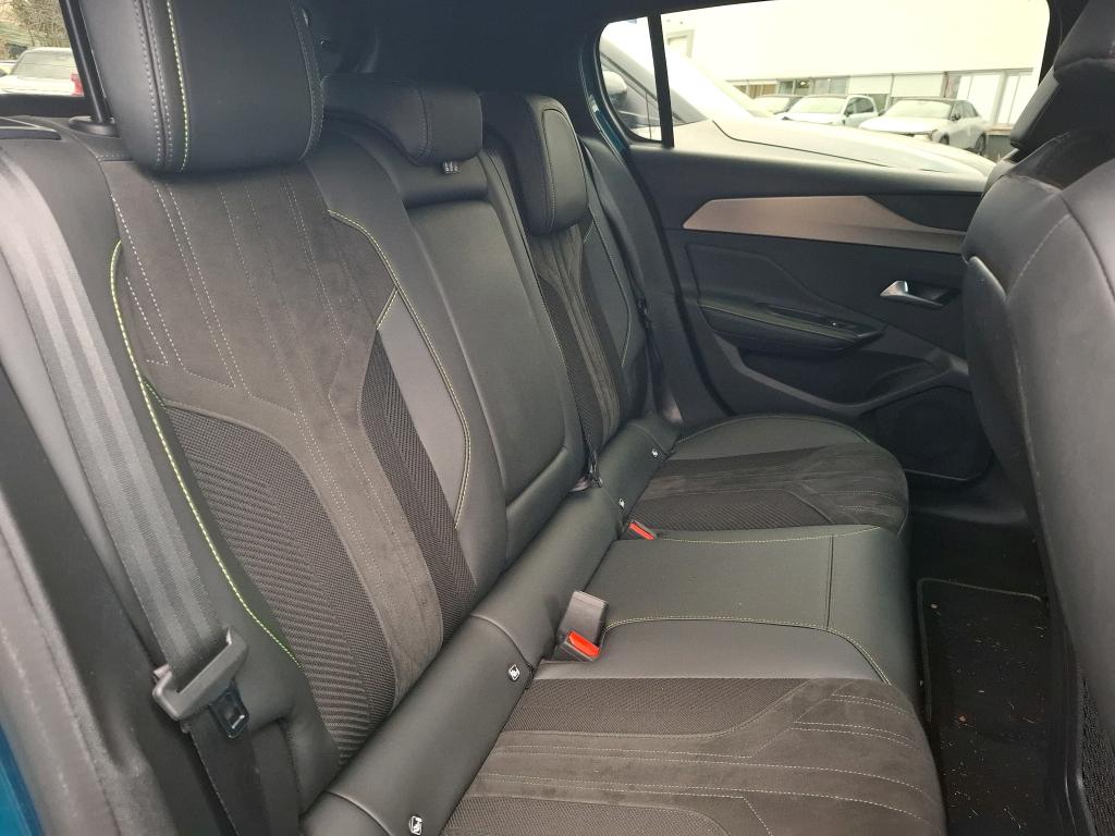 Peugeot 308 Hybrid 136 e-DCS6 GT 2024