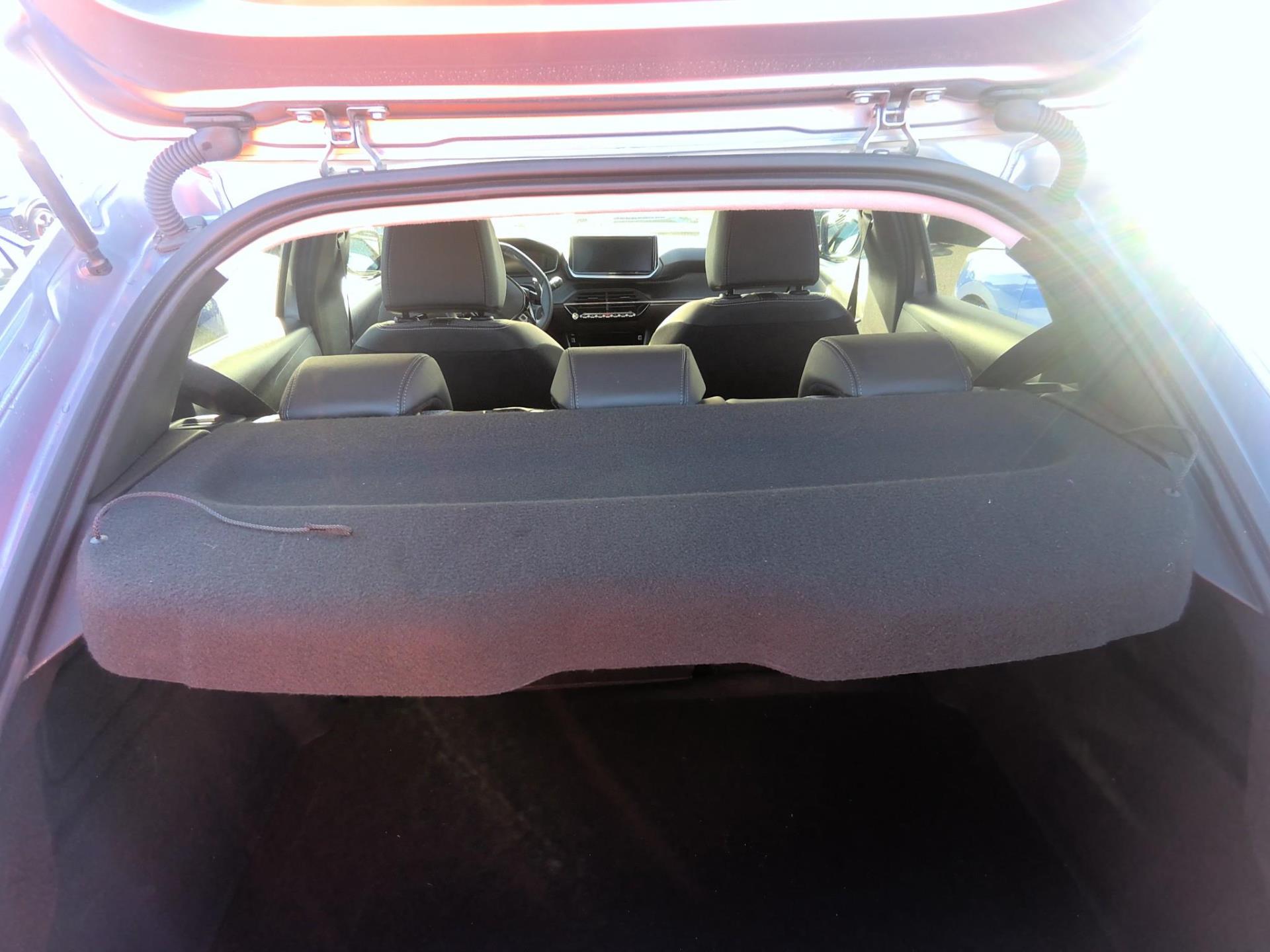 Peugeot 208 Hybrid 100 e-DCS6 Allure 2025