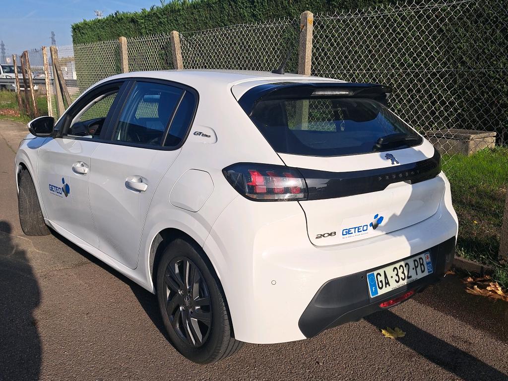 Peugeot 208 PURETECH 100 S&S EAT8 ACTIVE BUSINESS R 2021