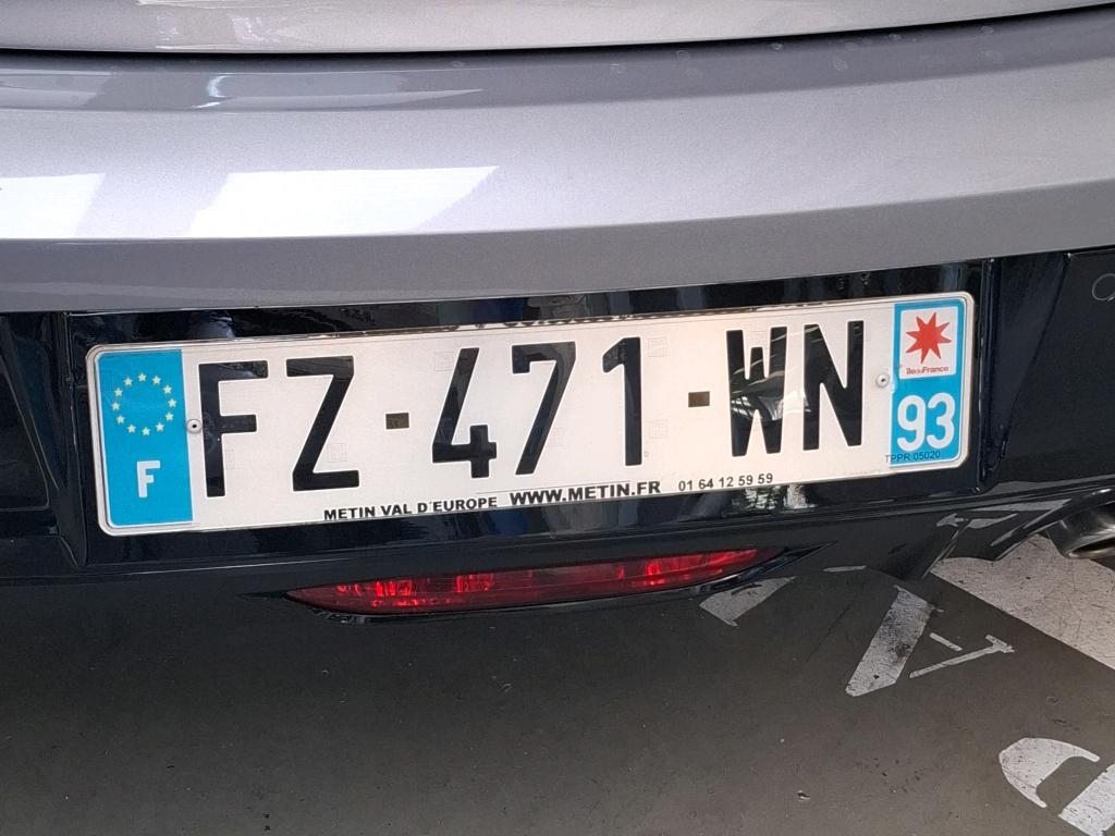 Peugeot 208 PureTech 100 S&S EAT8 GT 2021