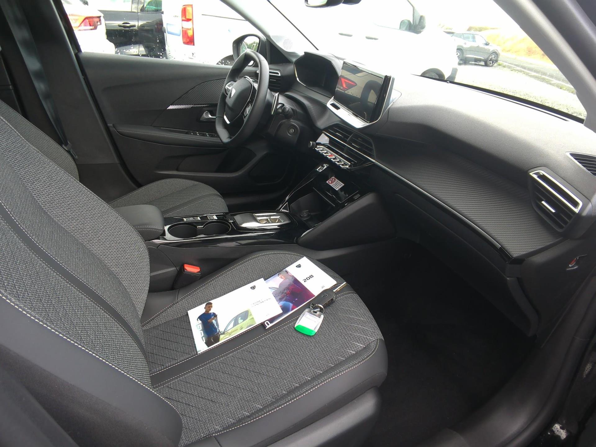 Peugeot 208 Hybrid 110 ch e-DCS6 Allure 2025
