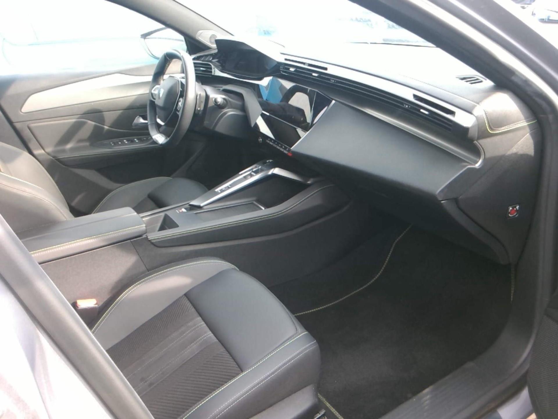 Peugeot 308 PHEV 225 e-EAT8 GT 2023