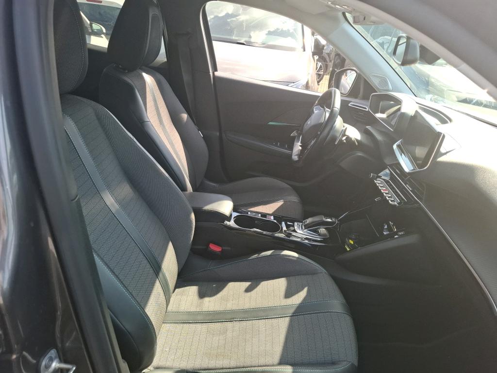 Peugeot 2008 BlueHDi 130 S&S EAT8 Allure Business 2021