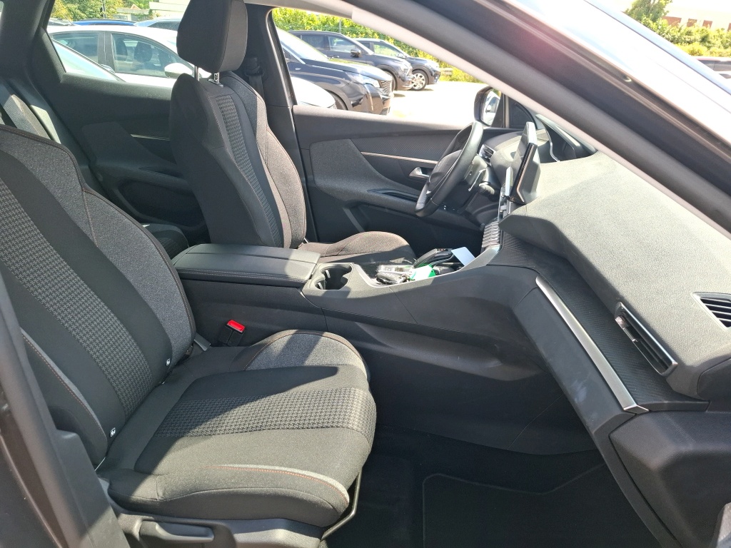 Peugeot 3008 BlueHDi 130ch S&S EAT8 Active Pack 2022