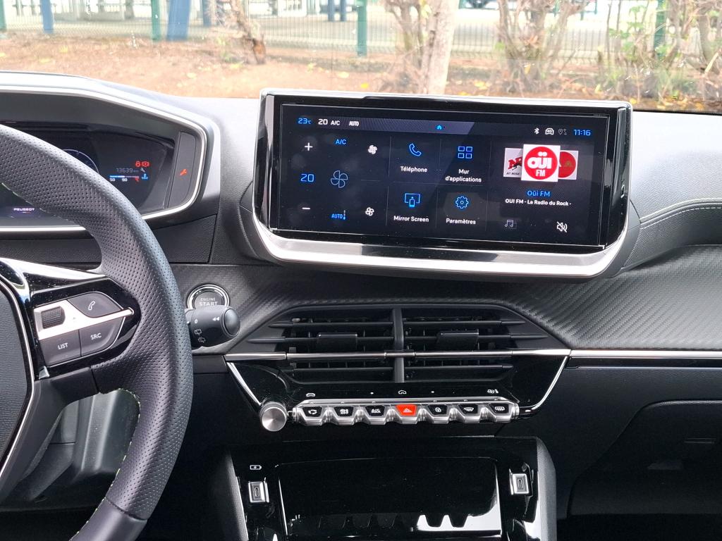 Peugeot 2008 Hybrid 145 e-DCS6 GT 2025