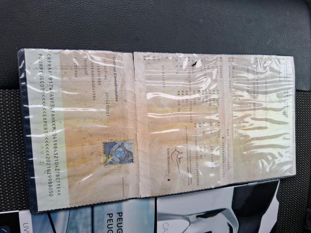 Peugeot EXPERT FGN TOLE STANDARD 2.0  BLUEHDI 120 S&S BVM6 PREMIUM 2021