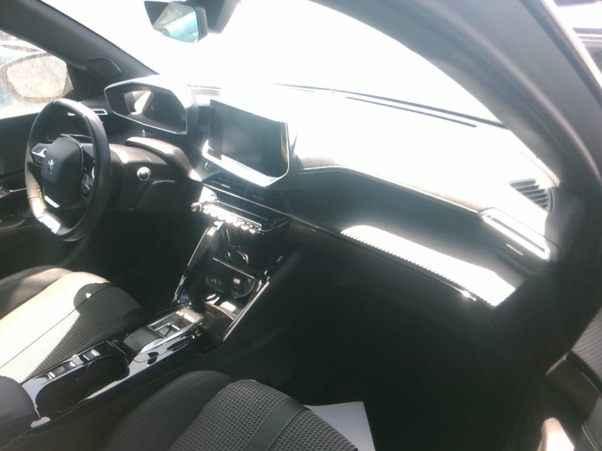 Peugeot 2008 Electrique 136 ch GT 2023