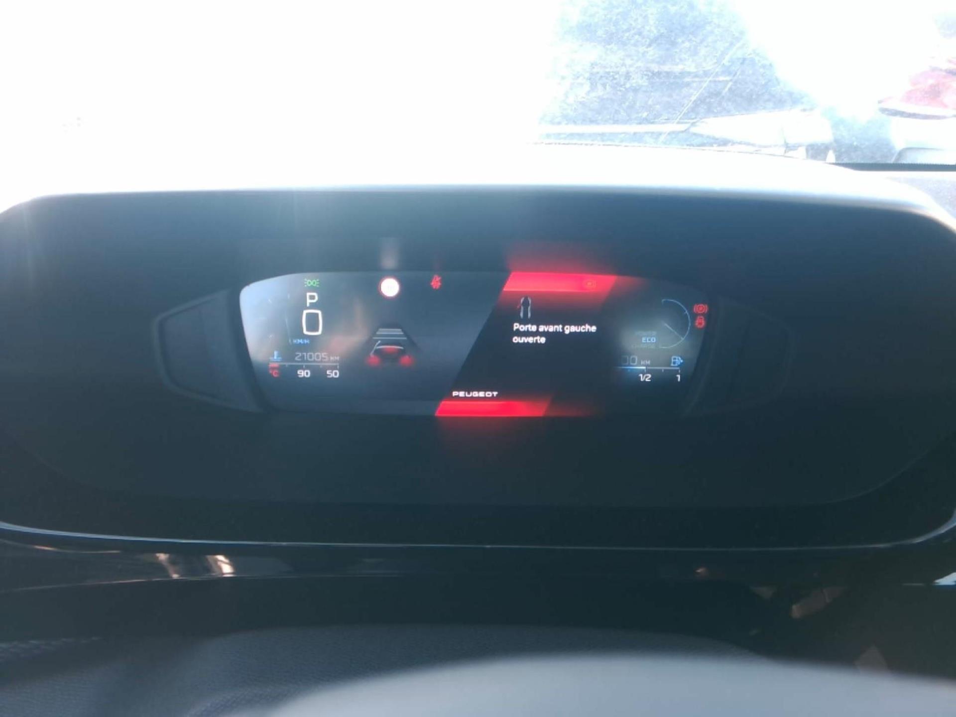 Peugeot 308 Hybrid 145 e-DCS6 Style 2025