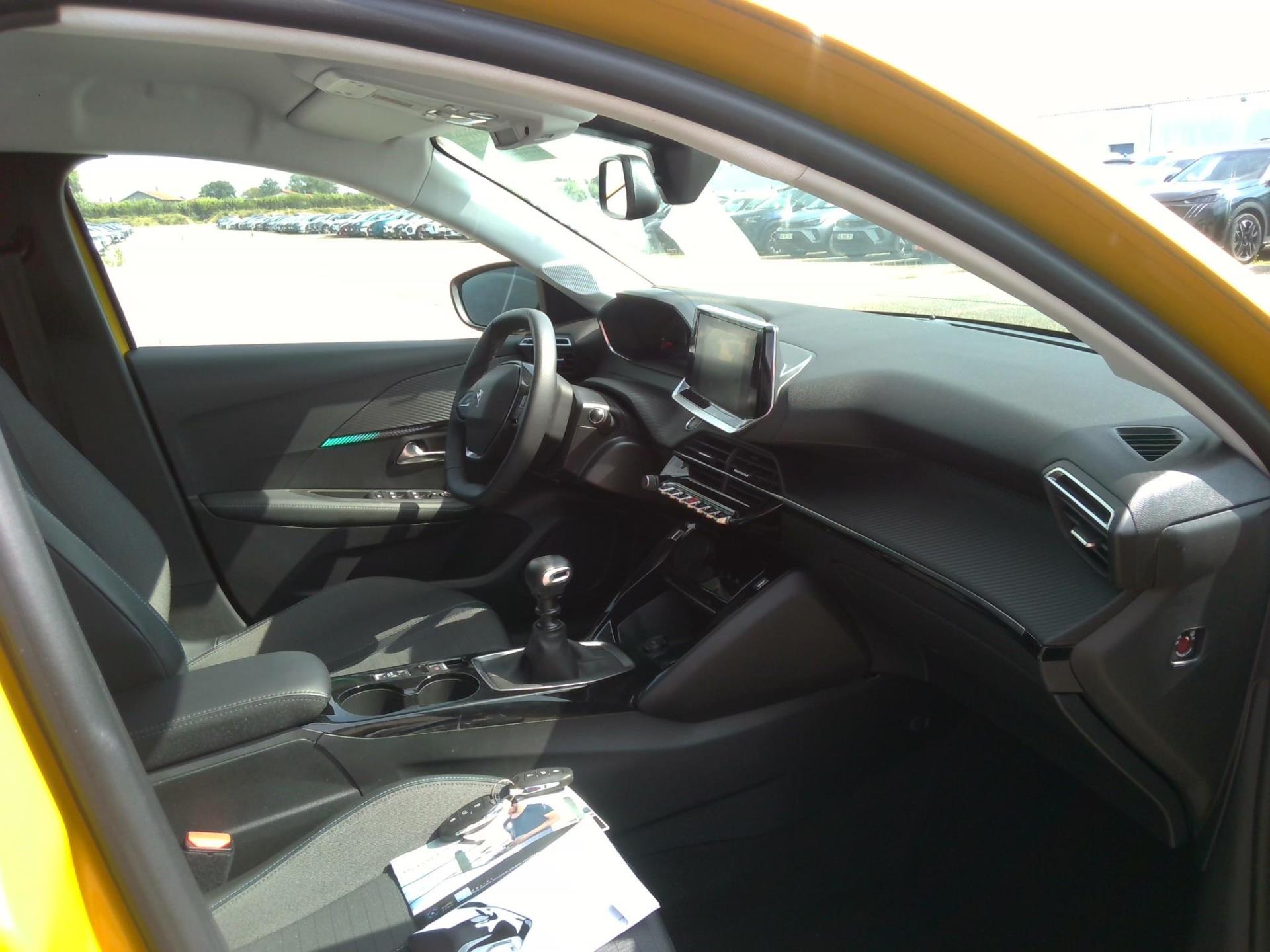 Peugeot 208 PureTech 100 S&S BVM6 Allure 2021