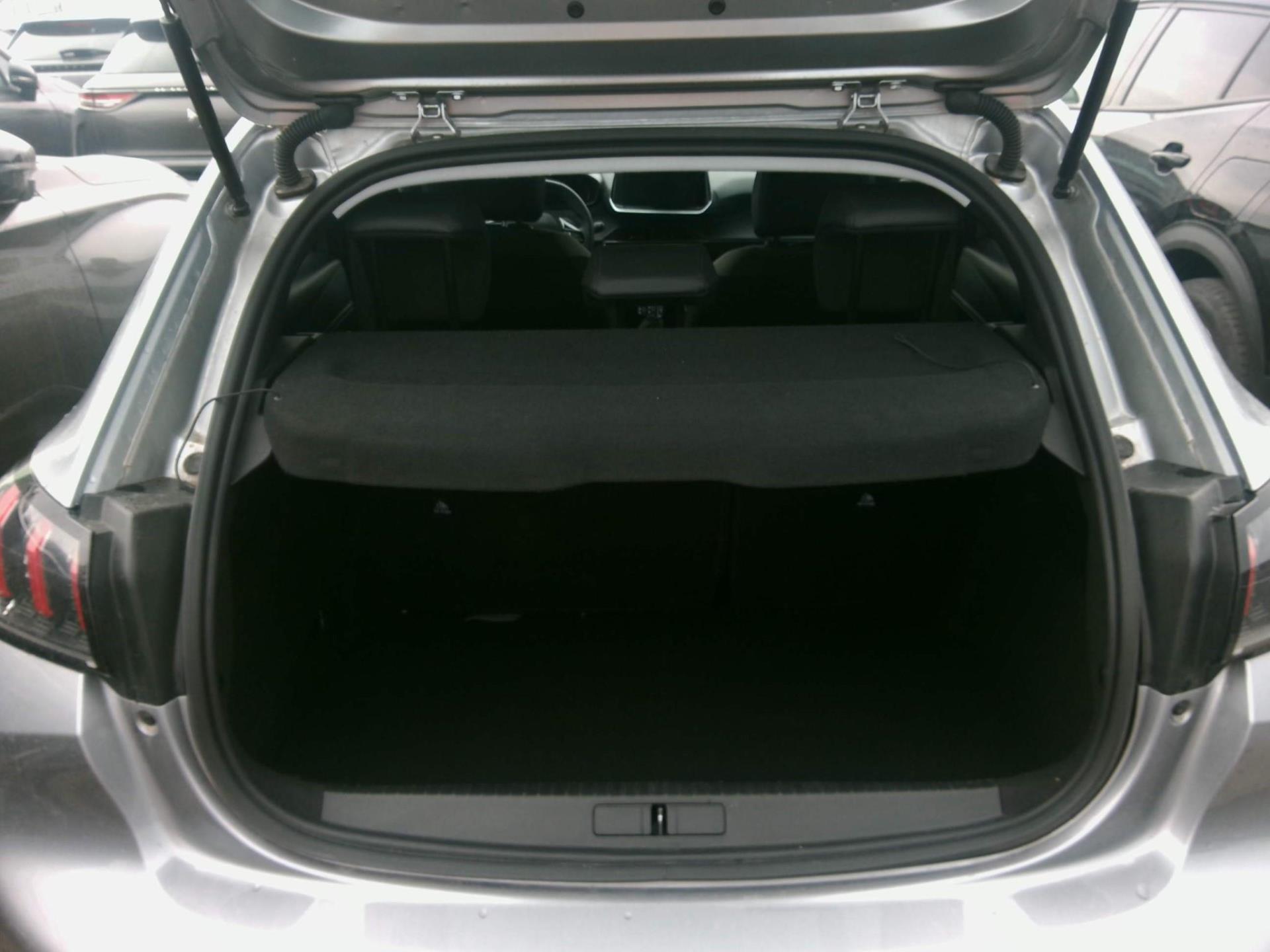 Peugeot 208 BlueHDi 100 S&S BVM6 Allure 2023