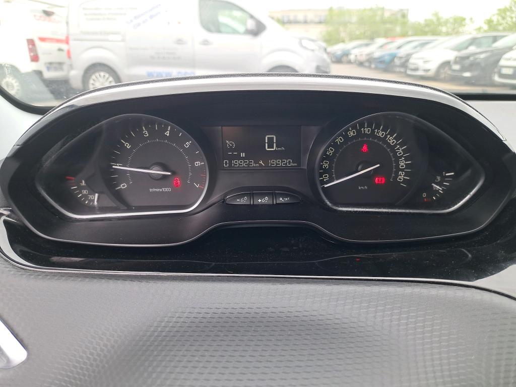 Peugeot 208 PureTech 82ch S&S BVM5 Signature 2019