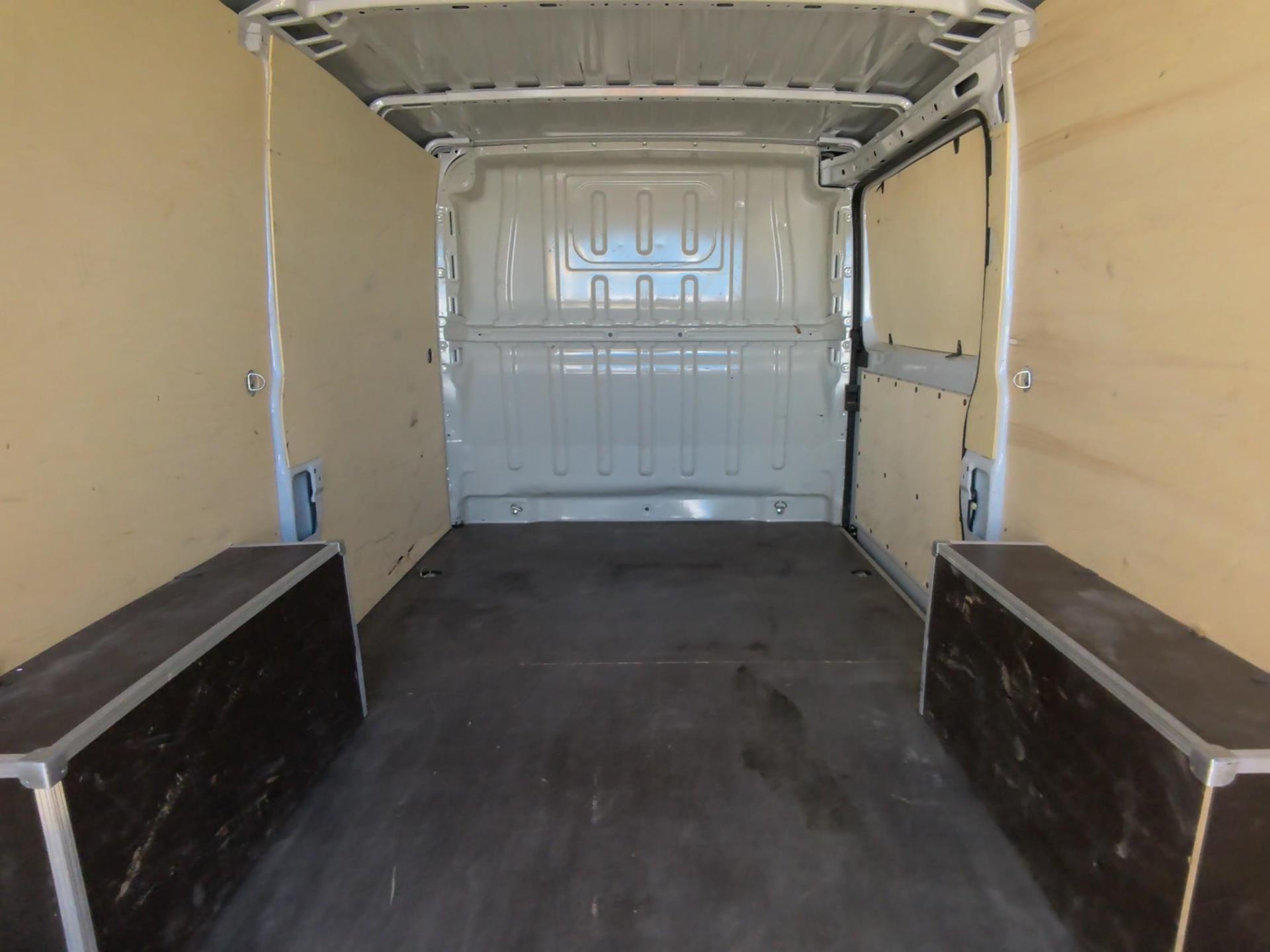 Peugeot BOXER FGN 3.5 T L2H1 140 S&S BVM6 2025