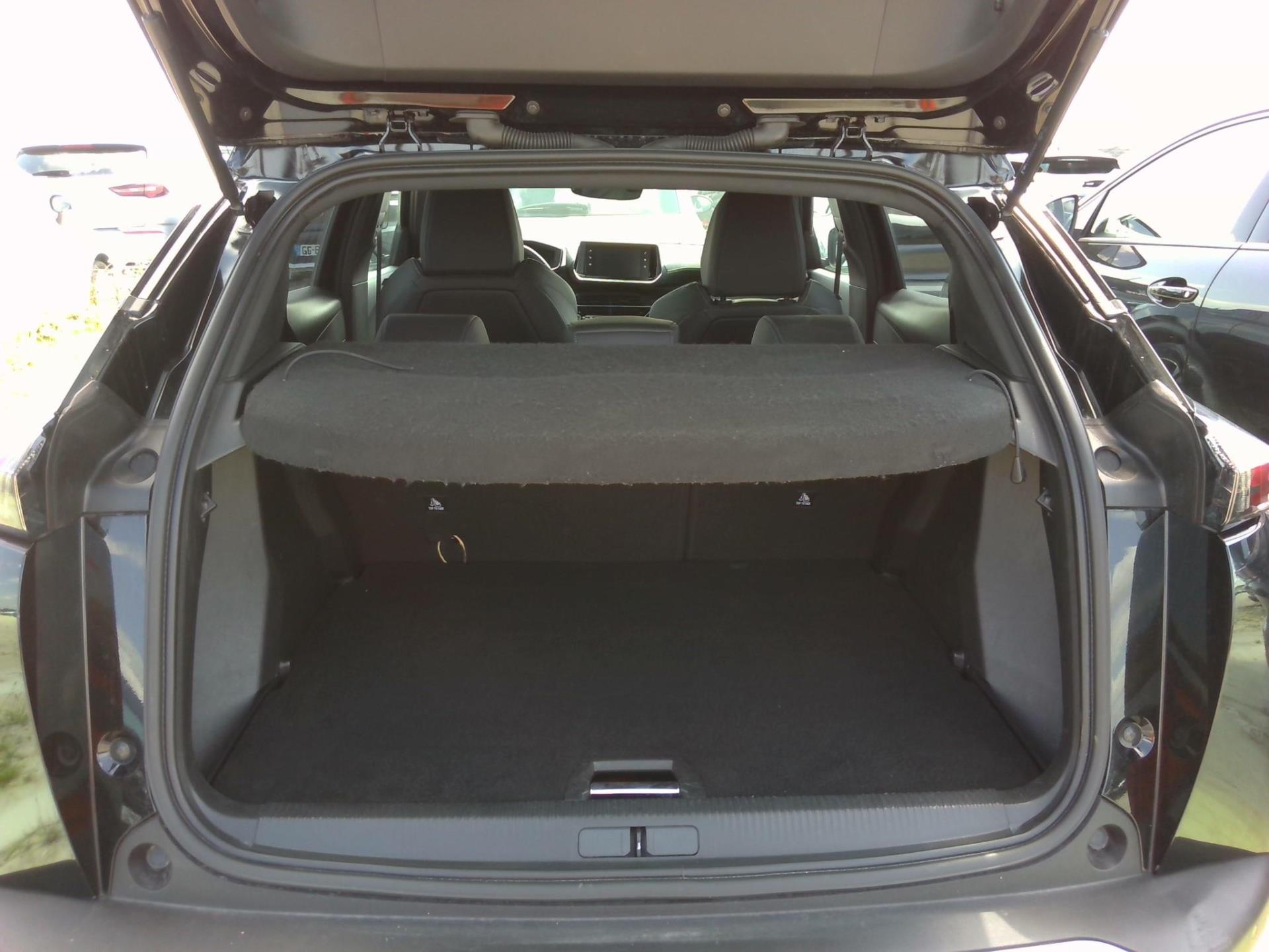 Peugeot 2008 Electrique 136 ch GT 2023