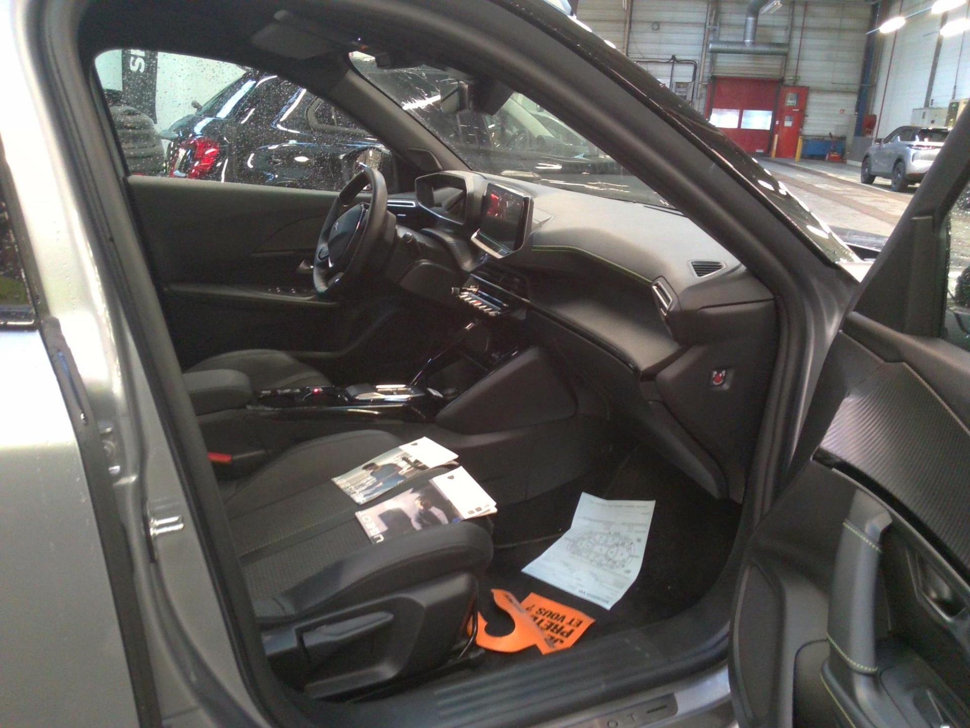 Peugeot 2008 Electrique 136 ch GT 2022
