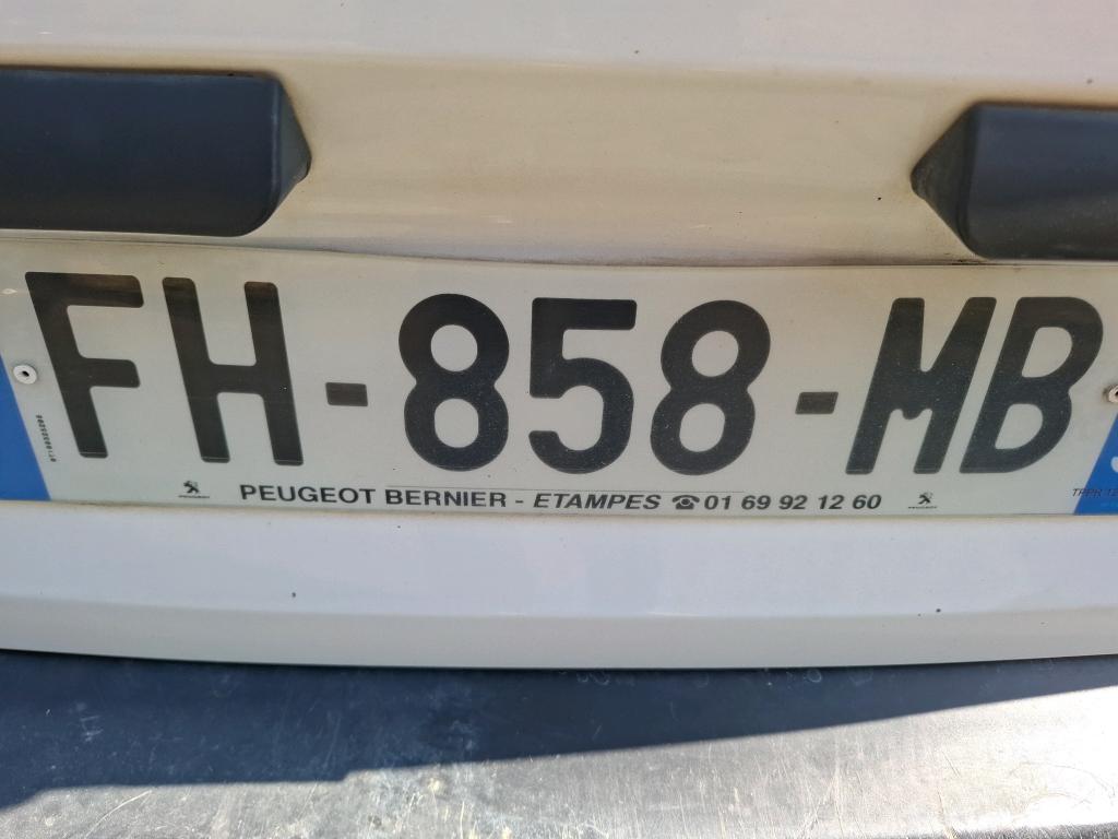 Peugeot PARTNER FOURGON STANDARD 650 KG BLUEHDI 100 S&S BVM5 PREMIUM 2019