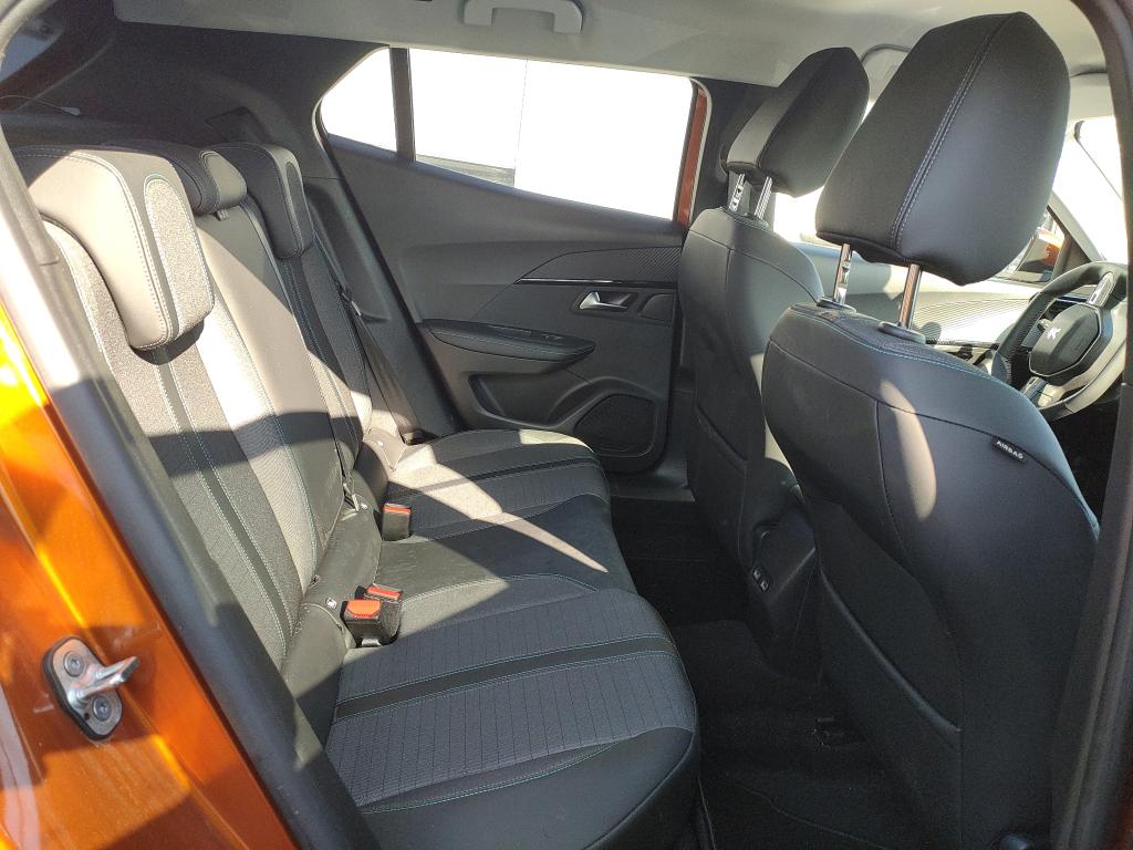 Peugeot 2008 BlueHDi 130 S&S EAT8 Allure 2021