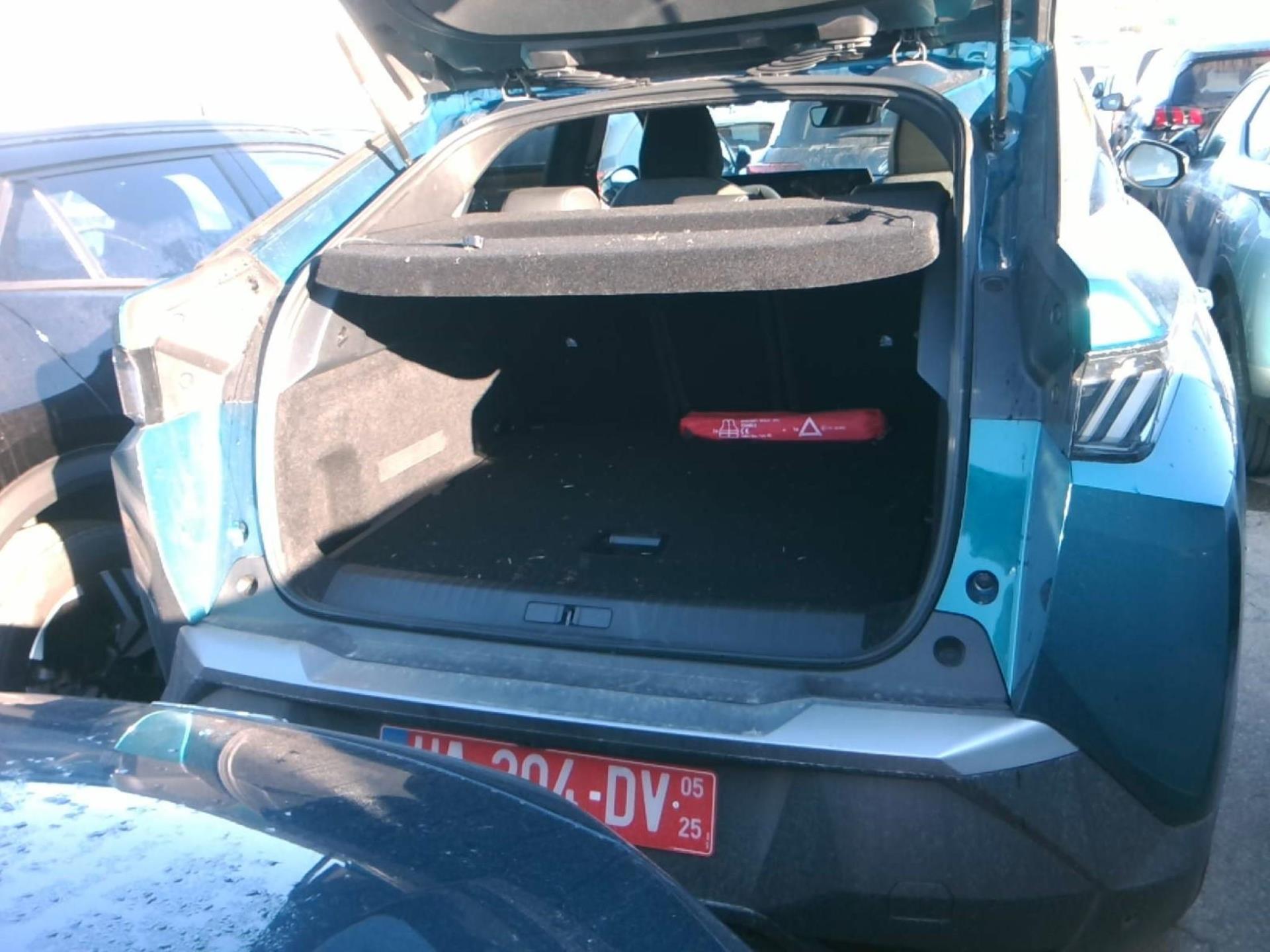 Peugeot 3008 Hybrid 136 e-DCS6 Allure 2024