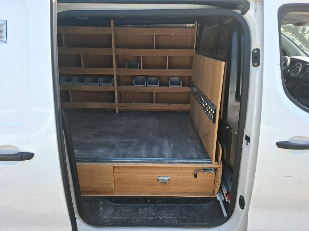 Peugeot EXPERT FGN TOLE STANDARD BLUEHDI 120 S&S EAT8 PREMIUM 2021