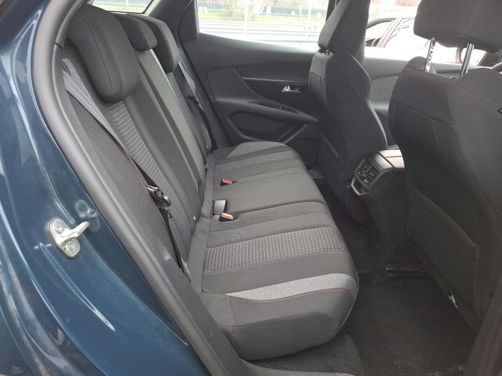 Peugeot 3008 BlueHDi 130ch S&S EAT8 Active Pack 2022