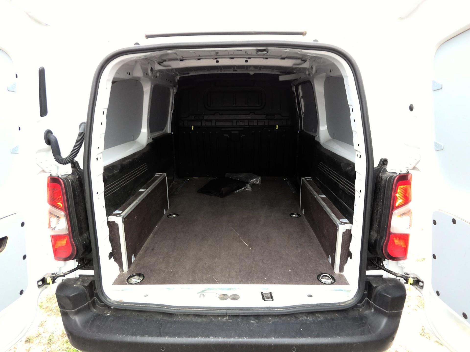 Citroen BERLINGO VAN TAILLE XL 950KG BLUEHDI 100 S&S BVM6 2024