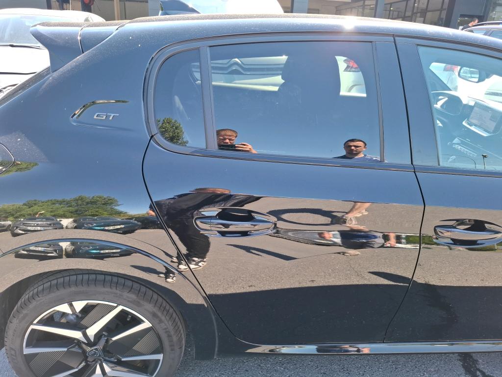 Peugeot 208 Hybrid 145 ch e-DCS6 GT 2025