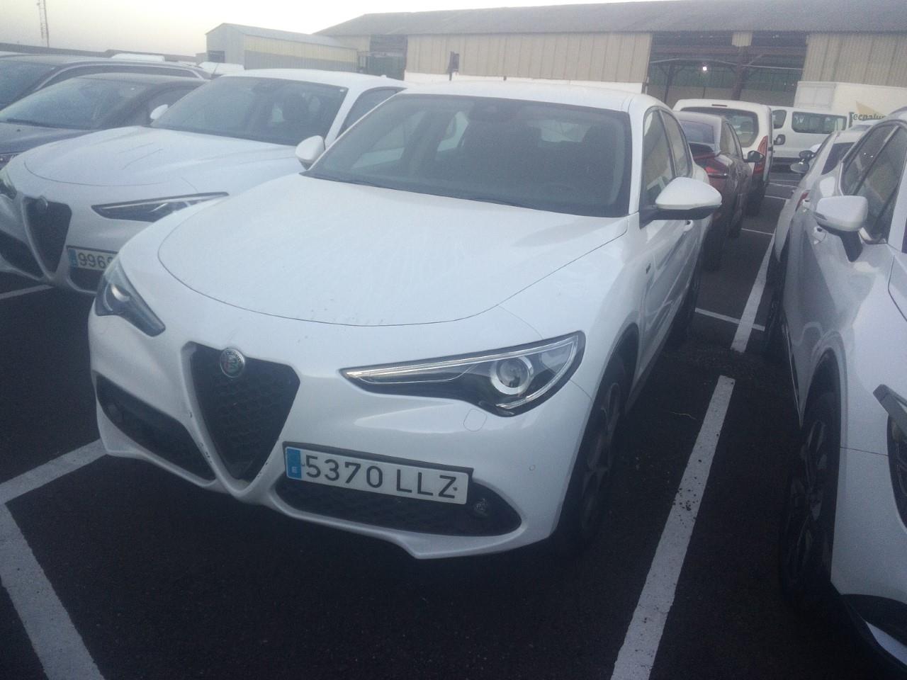 Foto Alfa Romeo Stelvio 2