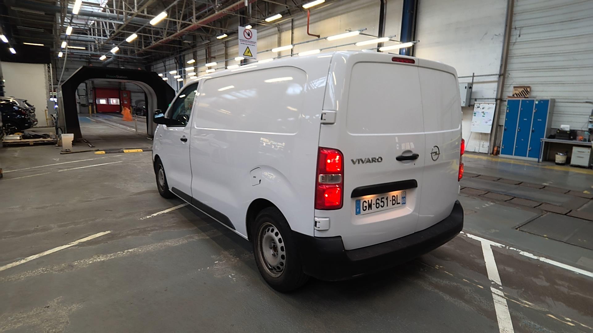 Opel VIVARO FGN TAILLE M BLUEHDI 145 BVM6 2024