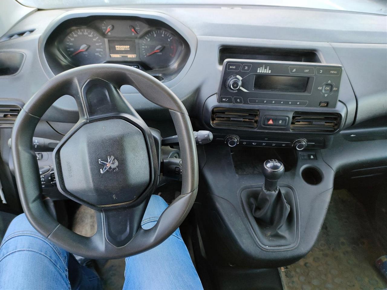 Foto Peugeot Rifter 7