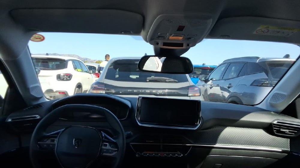 Foto Peugeot 208 11