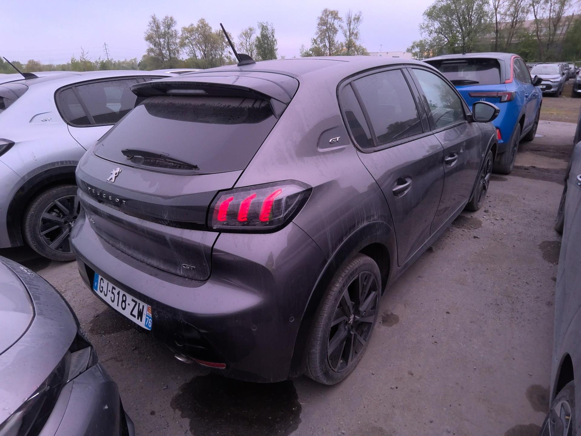 Peugeot 208 BlueHDi 100 S&S BVM6 GT Pack 2022