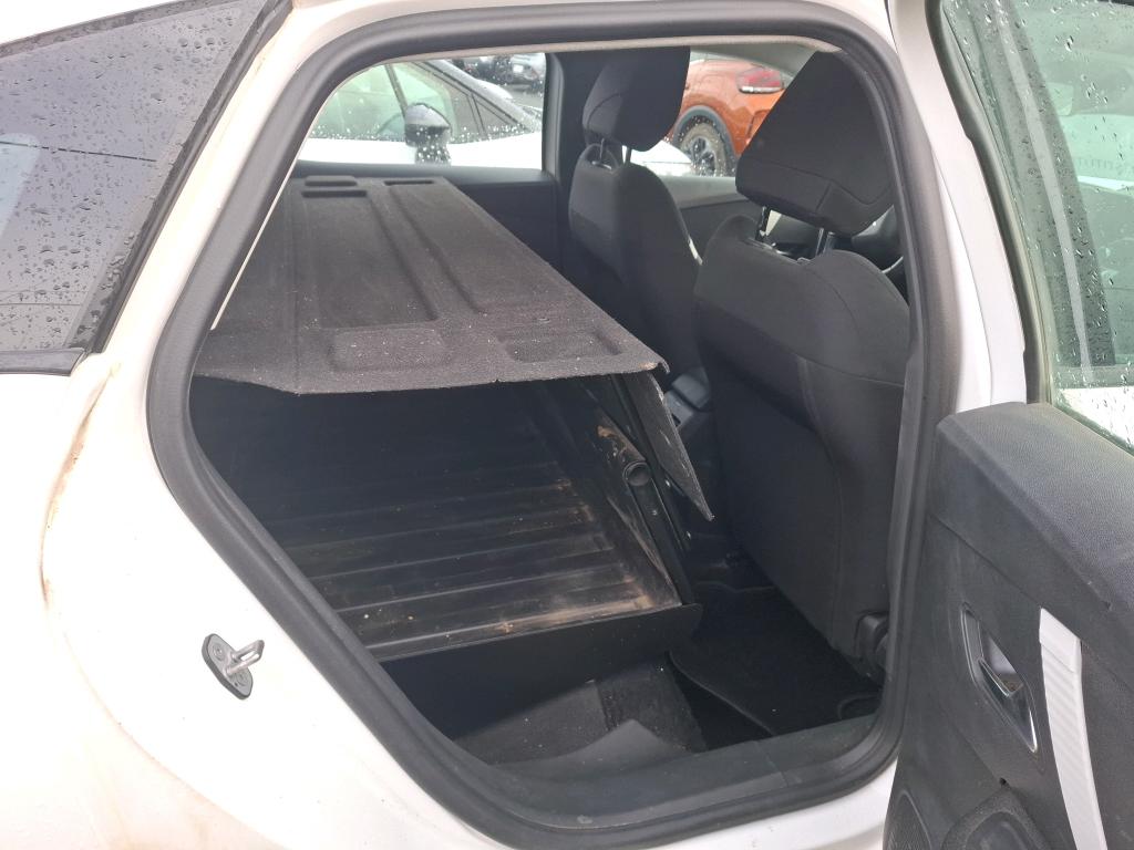 Citroen C4 SOCIETE BLUEHDI 130 S&S EAT8 FEEL NAV BUSINESS R 2024