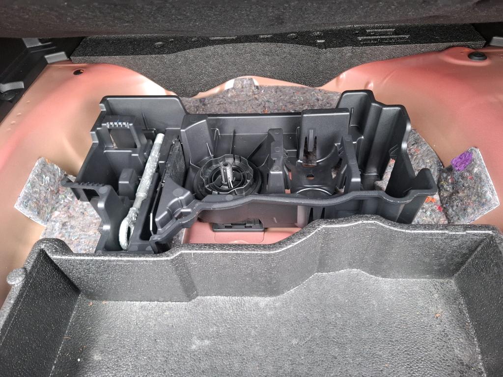Peugeot 2008 PureTech 130 S&S EAT8 GT 2024