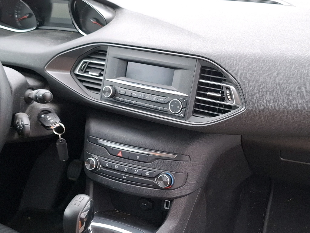 Peugeot 308 1.6 BlueHDi 100ch S&S BVM5 Access 2018