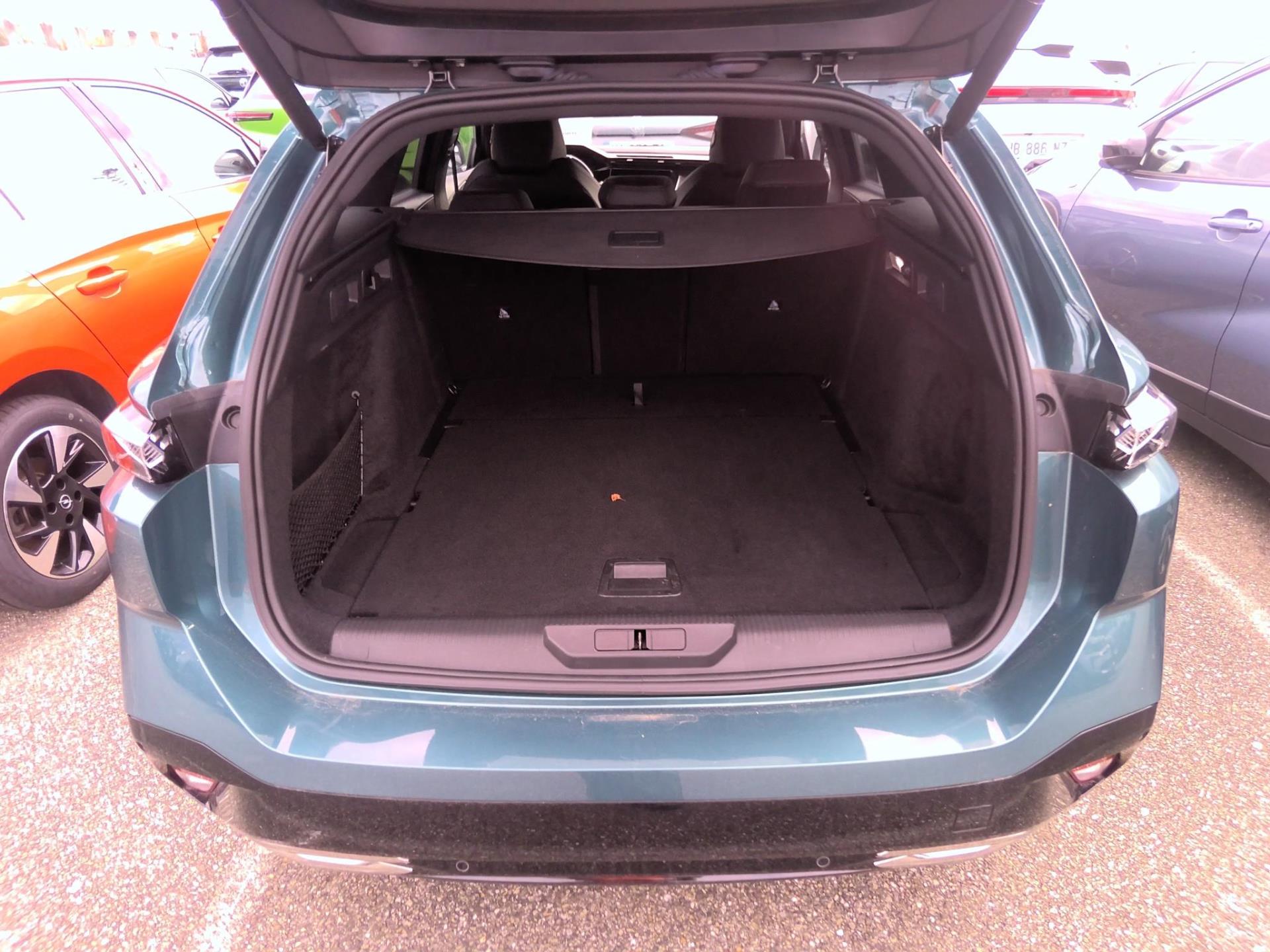 Peugeot 308 SW BlueHDi 130ch S&S EAT8 GT 2024