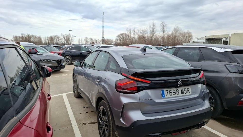 Foto Citroën C4 X 8