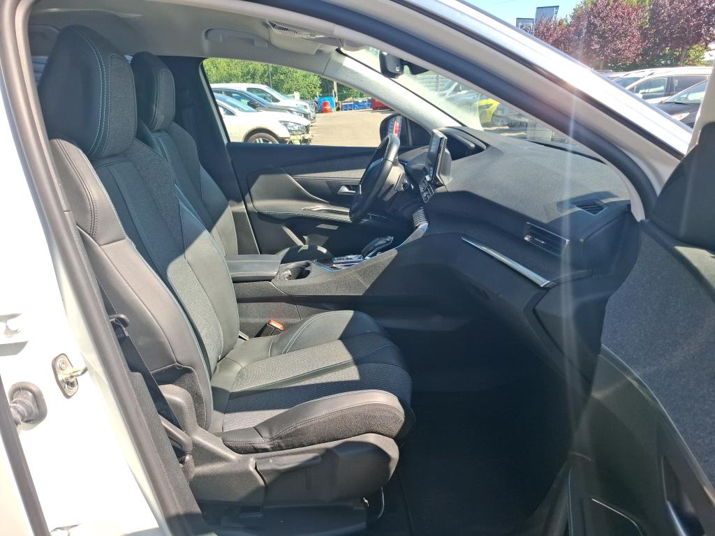 Peugeot 3008 Hybrid 225 e-EAT8 Allure Pack 2021