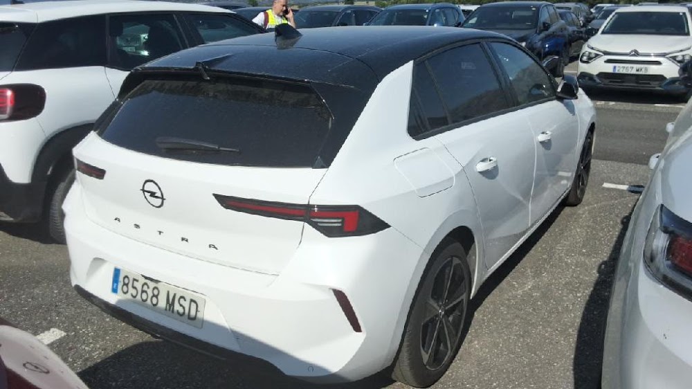 Foto Opel Astra 14