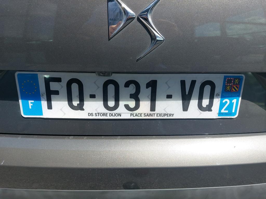 DS DS7 Crossback BlueHDi 180 EAT8 Performance Line+ 2020